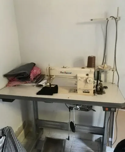 Venda-se máquina de costura reta industrial 