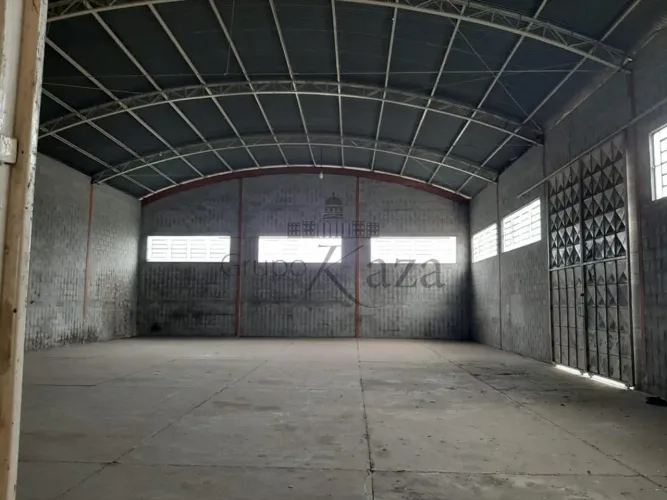 Galpão Comercial- Jardim Jacinto - 1.433m².