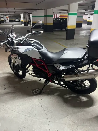 F800 GS impecável, aceito troca por carro de maior valor