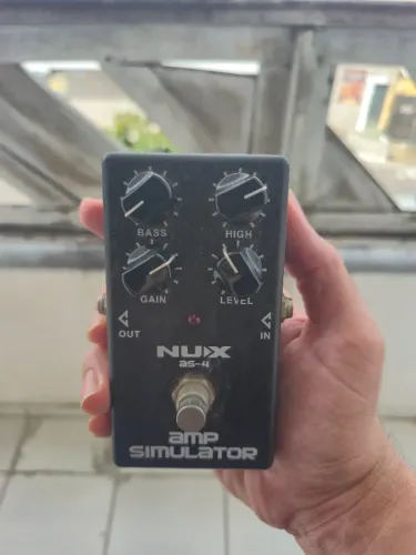 Pedal de Distorção - Nux Amp Simulator