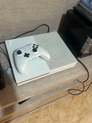 Xbox one s 1Tb
