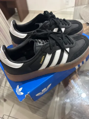 Tênis adidas samba
