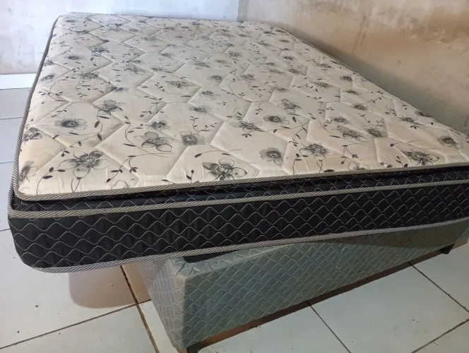 Cama box casal
