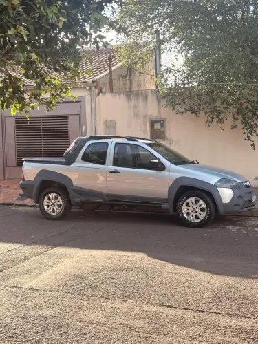Fiat Strada Adventure1.8/ 1.8 Locker Flex CD 2013