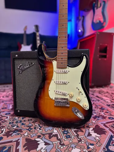 Guitarra Benson 901 com Bag