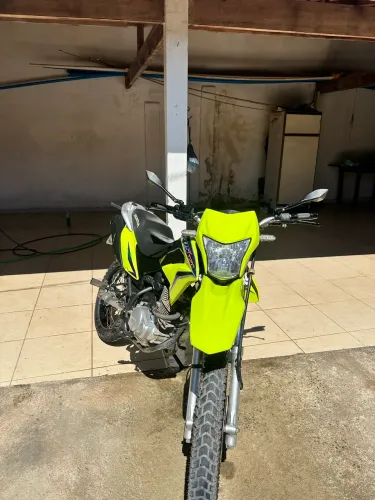Bros verde, edição limitada.