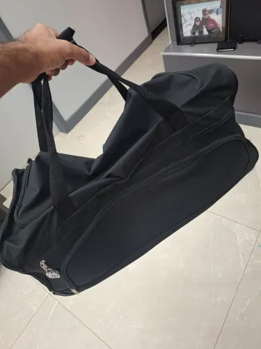 Mala de porão com alças e rodas, 23kg