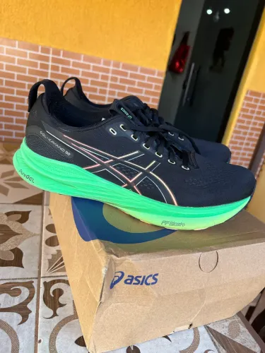 Asics Gel Kayano 32, estado de novo!
