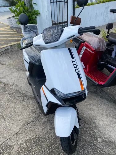 SCOOTER ELÉTRICA MODELO DOT 1000W