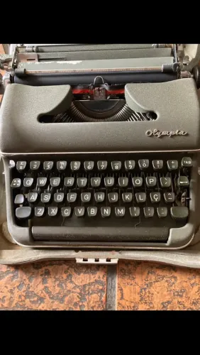 Máquina de Escrever Olympia SM3 Antiga Alemã 1958 Super Luxo Portátil Com Estojo .