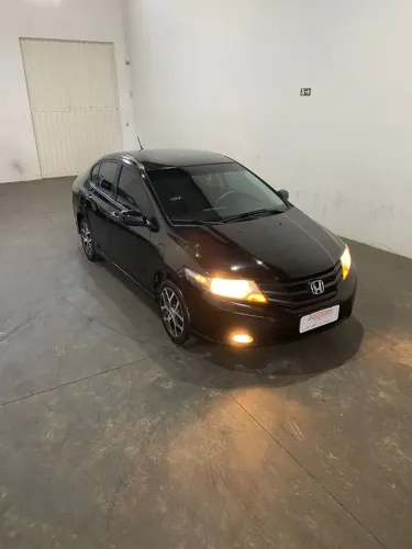 Honda City Sedan Sport 1.5 Flex 16V 4P Mec. 2014