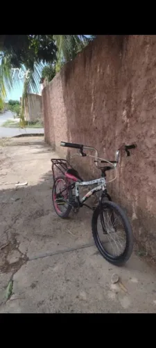 Vende se essa bicicleta
