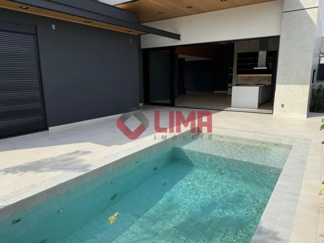 EXCELENTE CASA NOVA COM 4 SUÍTES NO RESIDENCIAL GUESTIER BOUTIQUE - PIRATININGA / SP
