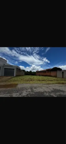 Serviço de limpeza de lotes