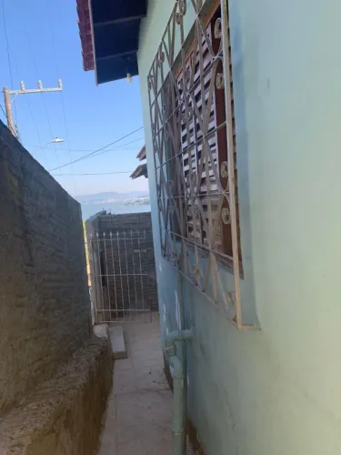 Casa 1 quarto no Saco dos Limões