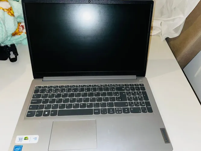 Notebook Lenovo. Intel Core l3. Hd 120gb. Perfeito estado.