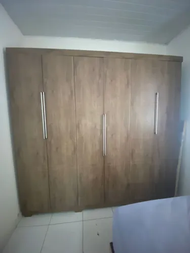Guarda roupa 6 portas