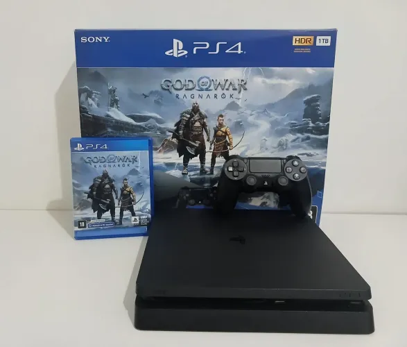 Ps4 slim 1tb + God of War Ragnarök