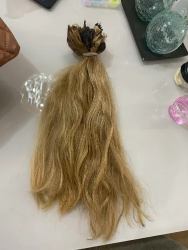 Cabelo Humano cortado direto da cliente.