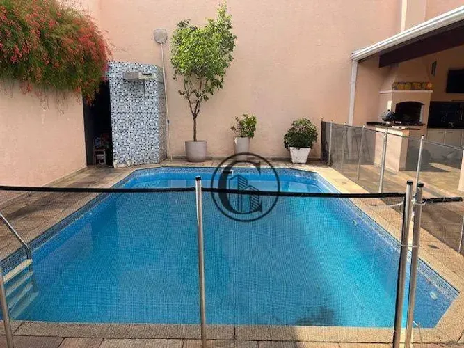 Casa com 3 dormitórios à venda, 223 m² por R$ 1.250.000,00 - Condomínio Constantino Matucc