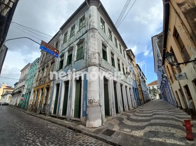 Área Comercial com 3 Pavimentos para Aluguel ou Venda no Centro Histórico