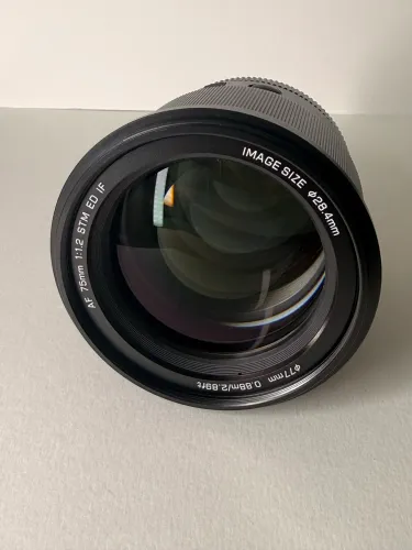 Lente Viltrox 75mm f1.2 e-mount (Sony)