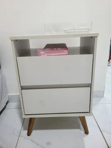 Mesa de cabeceira SEMI NOVA