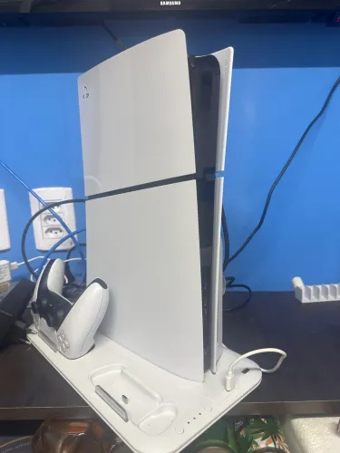 Vídeo game PS5 com leitor