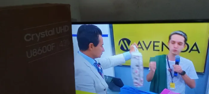 Tv smart 43 polegadas 4K cristal UHD