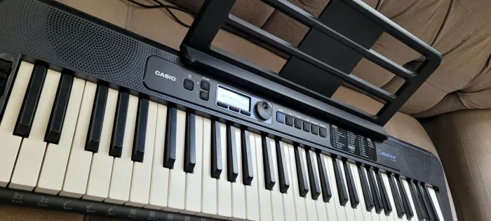 Teclado Casiotone CF-S300