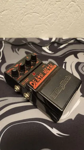 Pedal distorção Digitech Death Metal