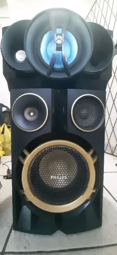 Caixa Philips com Bluetooth 