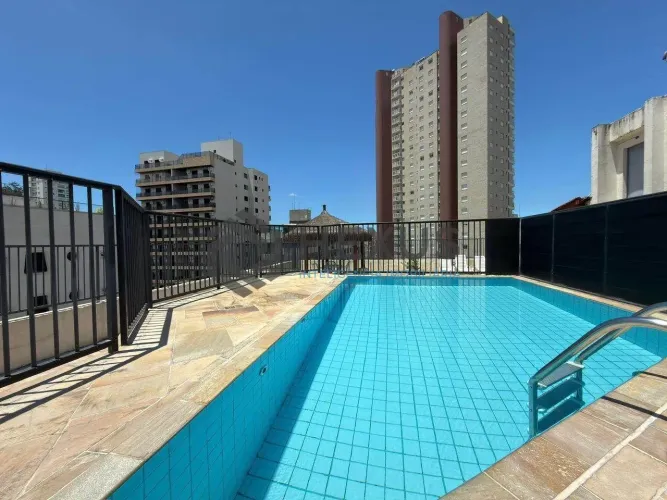 Apartamento com varanda e lazer a 3 quadras da praia na Região do Casa Grande Hotel na Ens
