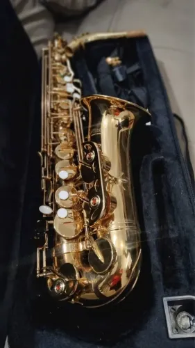 SAXOFONE MARCA MOLLER