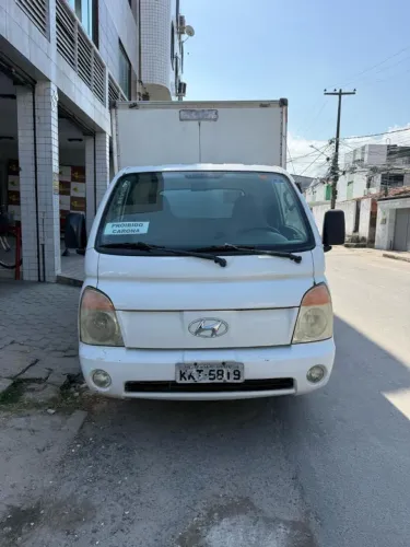 Hyundai HR 2009 diesel - 220 mil km - precisa de reparos