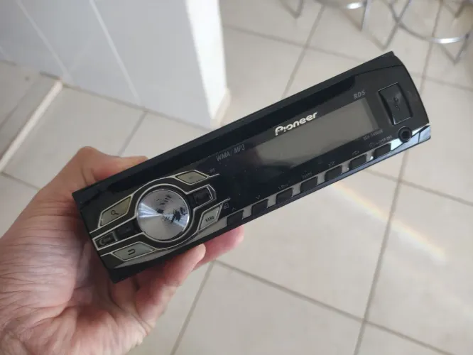 Toca cd Usb Pioneer sub muda de cor 3450ub !!