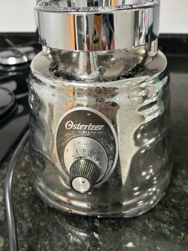 liquidificador icônico Osterizer Clássico Cromado Modelo 4655-017 127V Sem o Copo