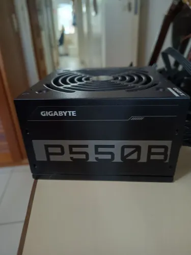 Fonte Gigabyte ATX P550B 550W 80 Plus Bronze