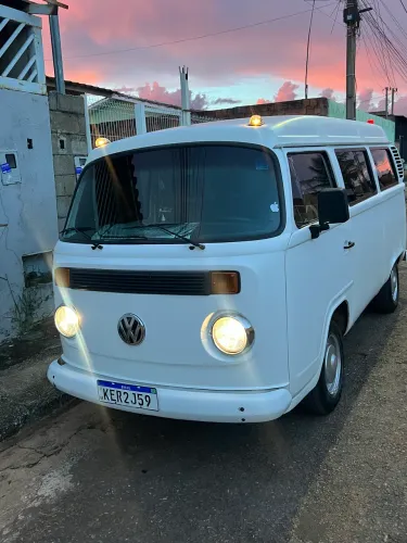 Volkswagen Kombi Standard/ Luxo/ Serie Prata (álcool) 2002