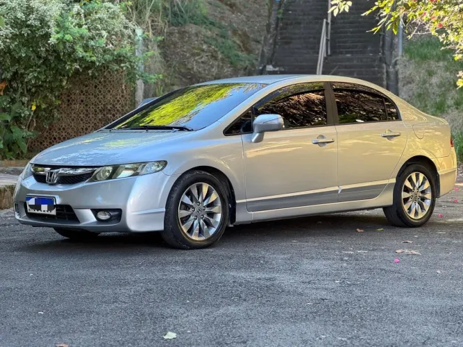 Honda Civic Sed. Lxl/ LXL SE 1.8 Flex 16V Aut. 2011