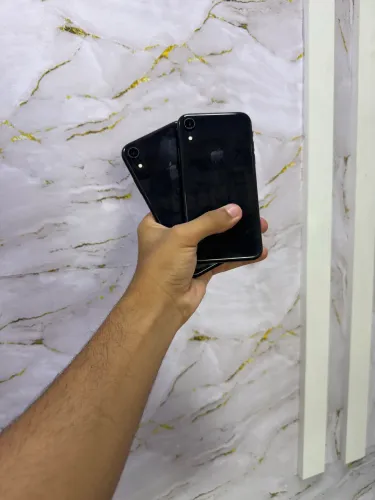 IPHONE XR PRETO 64 GB
