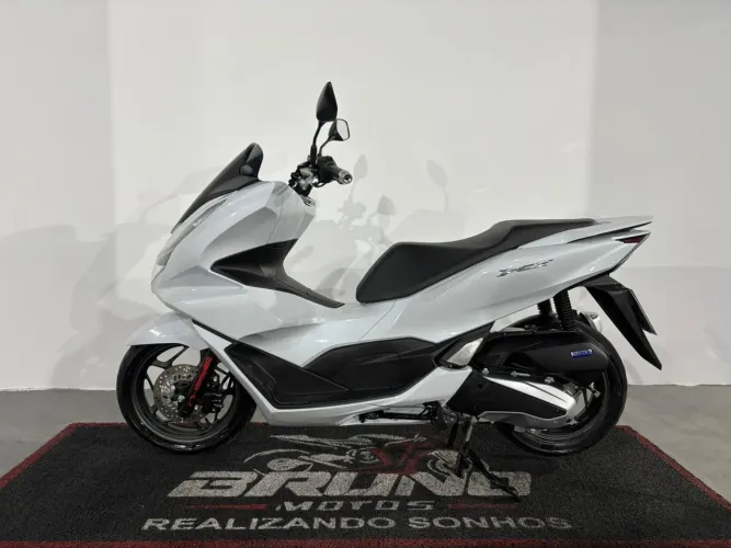 PCX DLX 150 CILINDRADAS