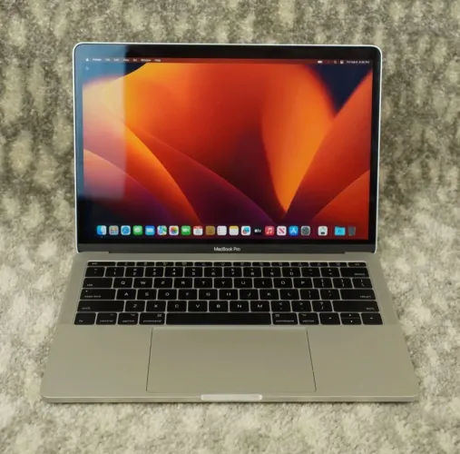 MacBook Pro 2017 256gb - 10x no cartão sem juros 