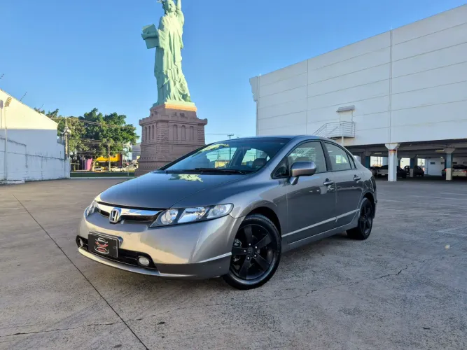 Honda Civic Sedan LXS 1.8/1.8 Flex 16V Mec. 4P 2007