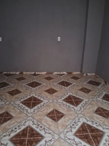Vendo uma casa mais uma kit net no mesmo terreno 
