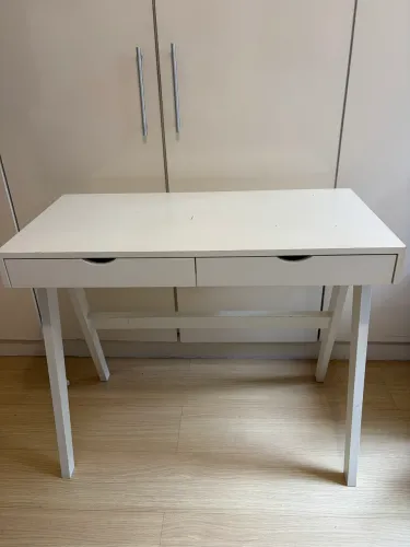 Escrivaninha Tok&Stok com 2 gavetas | 90 cm | Branca