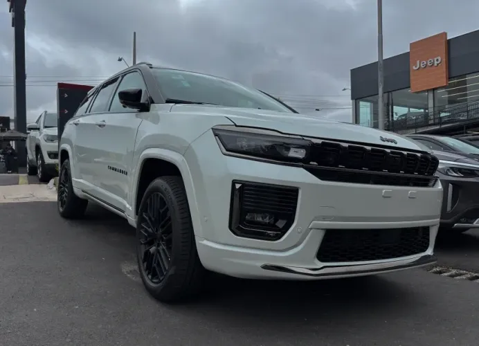 Jeep Commander Black Hurricane 2.0 4X4 TB AUT 2026