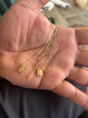 Escapulário em ouro 18K