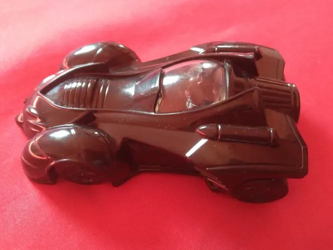 MINIATURA MCDONALD'S BATMÓVEL 2015