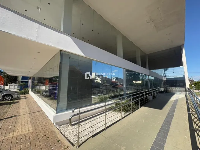 Loja para aluguel na Avenida Liberdade